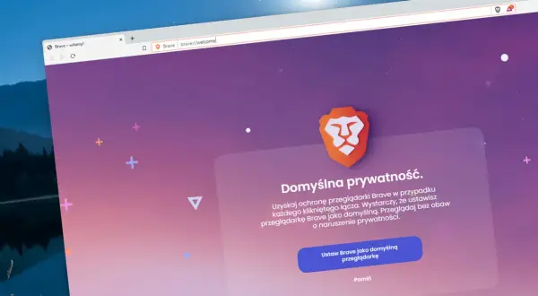 Brave przeglądarka wita użytkownika, oferując domyślną prywatność. Na ekranie widać logo lwa i przycisk "Ustaw Brave jako domyślną przeglądarkę".