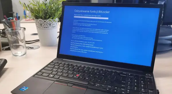 Jak naprawić niebieski ekran w laptopie i uniknąć frustracji