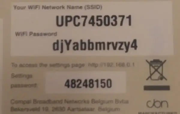 Nazwa sieci WiFi (SSID) to UPC7450371. Hasło do sieci to djYabbmrvzy4. Hasło do ustawień to 48248150.